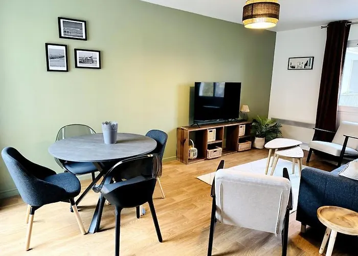 Bel Renove Dans Une Calme *