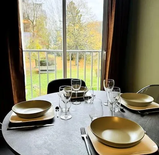 Bel Renove Dans Une Calme Caen