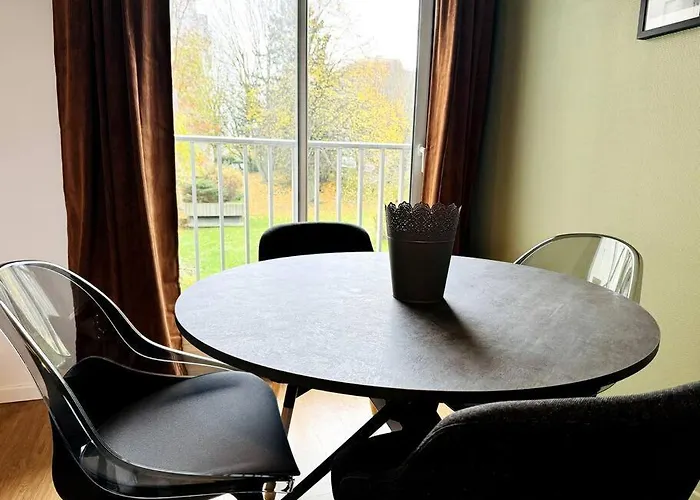 Bel Renove Dans Une Calme